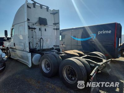 Drugie zdjęcie samochodu z przodu: 2024 FREIGHTLINER CASCADIA 126 SEMI TRUCK VIN:3AKJHHDR9RSUV0811 - miniatura