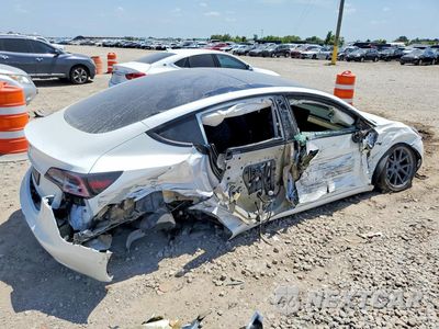 Trzecie zdjęcie samochodu z tyłu: 2021 TESLA MODEL 3 VIN:5YJ3E1EA2MF097005 - miniatura