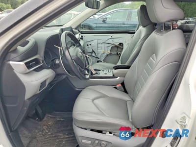 Zdjęcie 7 z 14 samochodu: 2021 TOYOTA HIGHLANDER HYBRID XLE VIN:5TDGBRCH0MS034411 - miniatura