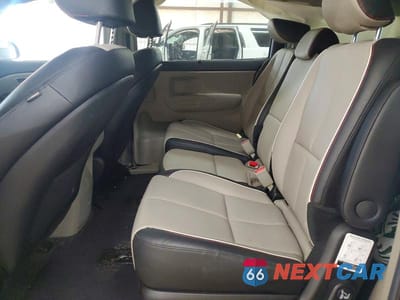 Zdjęcie 11 z 13 samochodu: 2021 KIA SEDONA EX VIN:KNDMB5C13M6662199 - miniatura