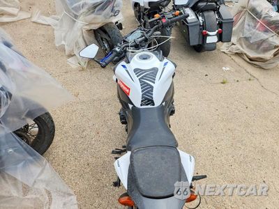 Zdjęcie 6 z 9 samochodu: 2019 SUZUKI GSX-S750 M VIN:JS1C533D1K7100076 - miniatura