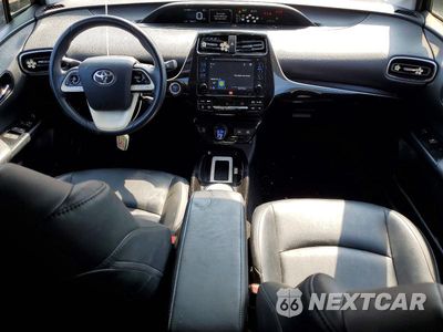 Zdjęcie 8 z 12 samochodu: 2017 TOYOTA PRIUS FOUR VIN:JTDKARFU5H3528664 - miniatura
