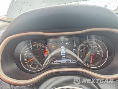 Zdjęcie 9 z 13 samochodu: 2017 JEEP CHEROKEE LIMITED VIN:1C4PJMDBXHW519449 - miniatura