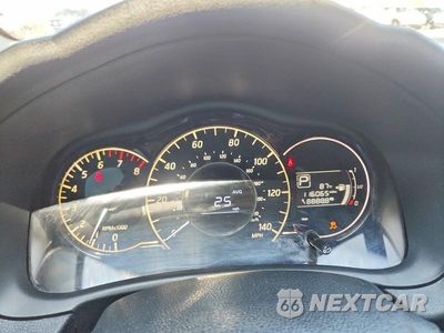 Zdjęcie 9 z 12 samochodu: 2015 NISSAN VERSA NOTE SV VIN:3N1CE2CP1FL397574 - miniatura