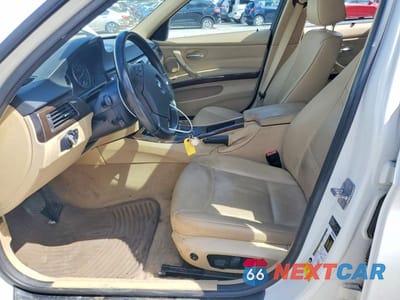 Zdjęcie 7 z 12 samochodu: 2011 BMW 328 XI VIN:WBAPK7C58BA970164 - miniatura