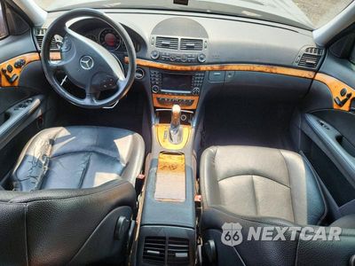 Zdjęcie 8 z 12 samochodu: 2006 MERCEDES-BENZ E 320 CDI VIN:WDBUF26J66A963952 - miniatura