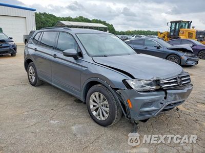 Czwarte zdjęcie samochodu z boku: 2020 VOLKSWAGEN TIGUAN SEL PREMIUM R-LINE VIN:3VV1B7AX3LM033208 - miniatura