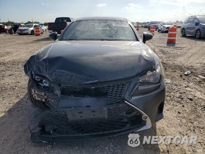 Piąte zdjęcie samochodu w środku: 2017 LEXUS RC 300 VIN:JTHSM5BC1H5003732 - miniatura