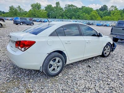 Trzecie zdjęcie samochodu z tyłu: 2014 CHEVROLET CRUZ VIN:1G1PC5SB1E7477500 - miniatura