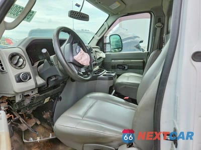 Zdjęcie 11 z 13 samochodu: 2021 FORD E350 BUCKET TRUCK VIN:1FDWE3FN7MDC00478 - miniatura