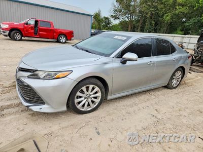 2018 TOYOTA CAMRY LE 4T1B11HK1JU096972 - główne zdjęcie licytacji z USA - miniatura