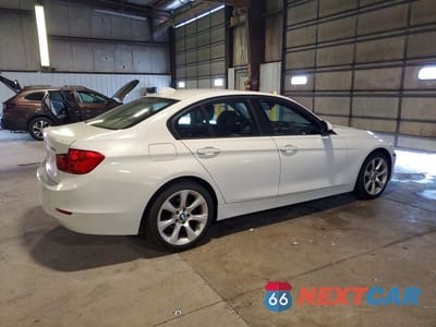 Trzecie zdjęcie samochodu z tyłu: 2015 BMW 328 XI VIN:WBA3B3G5XFNR88004 - miniatura