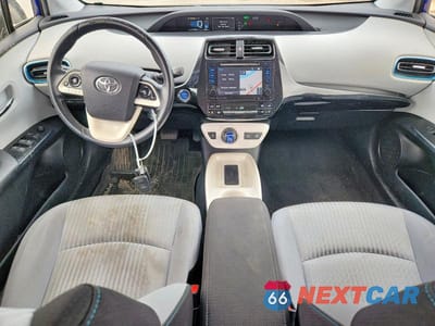 Zdjęcie 8 z 12 samochodu: 2016 TOYOTA PRIUS THREE VIN:JTDKARFU3G3508573 - miniatura