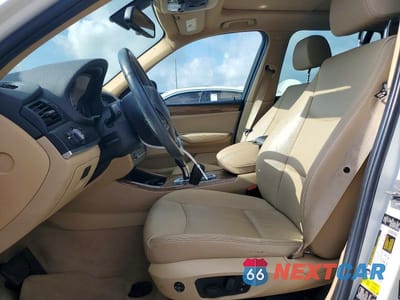 Zdjęcie 7 z 13 samochodu: 2013 BMW X3 XDRIVE28I VIN:5UXWX9C50D0A20936 - miniatura