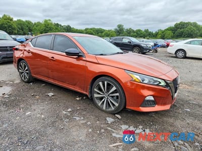 Czwarte zdjęcie samochodu z boku: 2021 NISSAN ALTIMA SR VIN:1N4BL4CV8MN313018 - miniatura