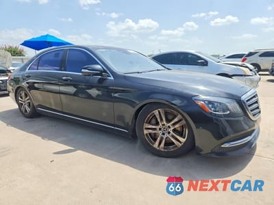 Czwarte zdjęcie samochodu z boku: 2019 MERCEDES-BENZ S 560 4MATIC VIN:WDDUG8GB7KA491043 - miniatura