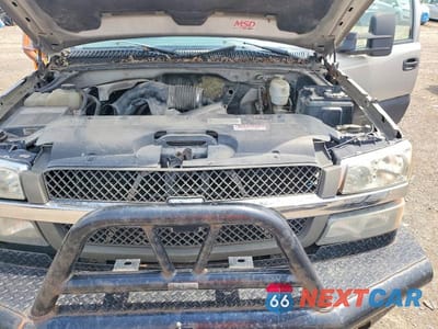 Zdjęcie 11 z 12 samochodu: 2005 CHEVROLET SILVERADO K2500 HEAVY DUTY VIN:1GCHK29U75E217103 - miniatura