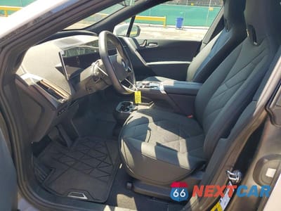 Zdjęcie 7 z 13 samochodu: 2024 BMW IX XDRIVE50 VIN:WB523CF06RCP69084 - miniatura