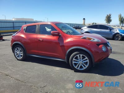 Czwarte zdjęcie samochodu z boku: 2016 NISSAN JUKE SV VIN:JN8AF5MV5GT652809 - miniatura
