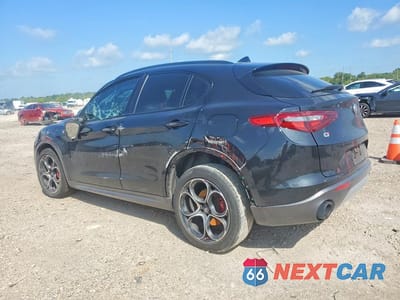 Drugie zdjęcie samochodu z przodu: 2023 ALFA ROMEO STELVIO TI VIN:ZASPAKBN2P7D50481 - miniatura