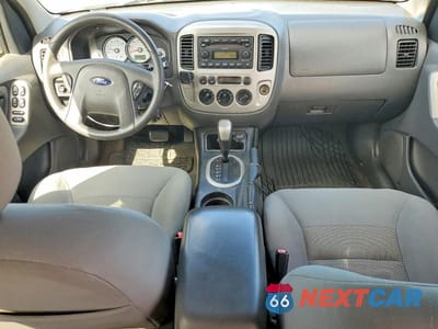 Zdjęcie 8 z 12 samochodu: 2006 FORD ESCAPE XLT VIN:1FMYU93106KC74808 - miniatura