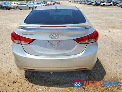 Zdjęcie 6 z 12 samochodu: 2013 HYUNDAI ELANTRA GLS VIN:KMHDH4AEXDU781292 - miniatura