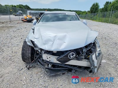 Piąte zdjęcie samochodu w środku: 2013 LEXUS IS 250 VIN:JTHFF2C23D2526746 - miniatura