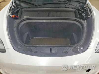 Zdjęcie 12 z 14 samochodu: 2023 TESLA MODEL Y VIN:7SAYGDEE5PF610775 - miniatura