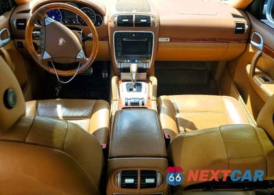 Zdjęcie 8 z 13 samochodu: 2004 PORSCHE CAYENNE TURBO VIN:WP1AC29P24LA92447 - miniatura