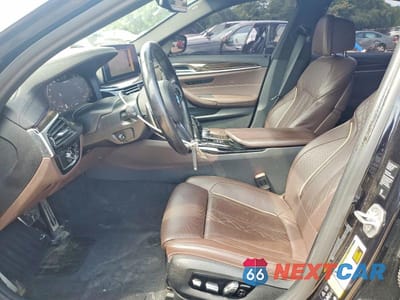 Zdjęcie 7 z 12 samochodu: 2021 BMW M550XI VIN:WBA13BK03MCF31993 - miniatura