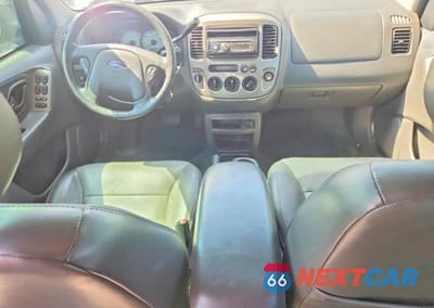 Zdjęcie 8 z 12 samochodu: 2004 FORD ESCAPE XLT VIN:1FMCU93194KA36334 - miniatura