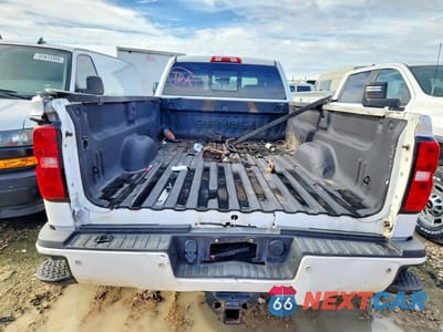 Zdjęcie 10 z 13 samochodu: 2017 GMC SIERRA K3500 DENALI VIN:1GT42YEY7HF234332 - miniatura