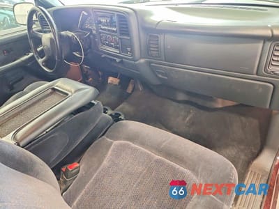 Zdjęcie 8 z 12 samochodu: 2001 CHEVROLET SILVERADO K1500 VIN:1GCEK14T81Z332937 - miniatura