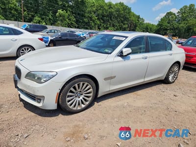 2013 BMW 740 LI WBAYE4C52DD137066 - główne zdjęcie licytacji z USA - miniatura