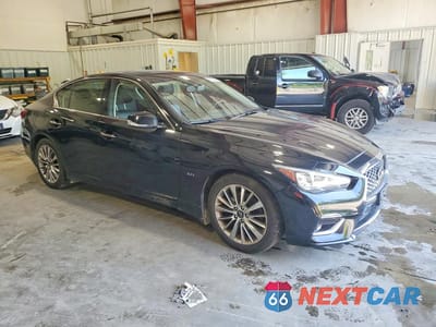 Czwarte zdjęcie samochodu z boku: 2020 INFINITI Q50 3.0T LUXE VIN:JN1EV7AR8LM252561 - miniatura