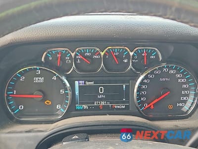 Zdjęcie 9 z 13 samochodu: 2015 CHEVROLET TAHOE C1500 LT VIN:1GNSCBKC6FR548616 - miniatura