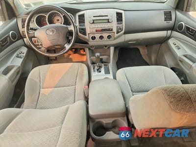 Zdjęcie 8 z 12 samochodu: 2006 TOYOTA TACOMA ACCESS CAB VIN:5TEUU42N16Z218253 - miniatura