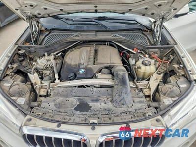 Zdjęcie 11 z 12 samochodu: 2018 BMW X5 SDRIVE35I VIN:5UXKR2C53J0X10334 - miniatura