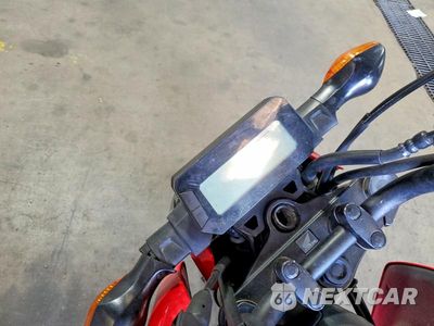 Zdjęcie 7 z 8 samochodu: 2023 HONDA GROM 125 VIN:MLHJC9213P5107303 - miniatura