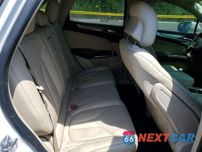 Zdjęcie 11 z 13 samochodu: 2019 LINCOLN MKC VIN:5LMCJ1D98KUL15593 - miniatura