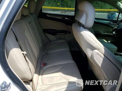 Zdjęcie 11 z 13 samochodu: 2019 LINCOLN MKC VIN:5LMCJ1D98KUL15593 - miniatura