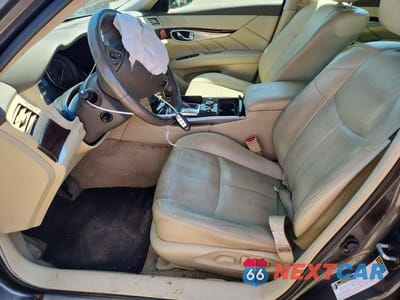 Zdjęcie 7 z 12 samochodu: 2015 INFINITI Q70 3.7 VIN:JN1BY1APXFM542682 - miniatura