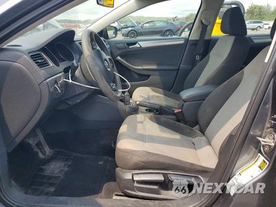 Zdjęcie 7 z 13 samochodu: 2018 VOLKSWAGEN JETTA S VIN:3VW2B7AJ3JM228296 - miniatura