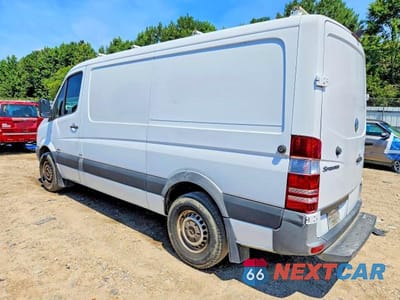 Drugie zdjęcie samochodu z przodu: 2012 MERCEDES-BENZ SPRINTER 2500 DELIVERY VAN VIN:WD3PE7CC7C5622286 - miniatura