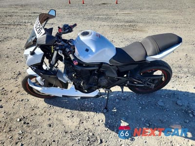 Trzecie zdjęcie samochodu z tyłu: 2013 KAWASAKI EX650 F VIN:JKAEXEF13DDA04148 - miniatura