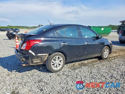 Trzecie zdjęcie samochodu z tyłu: 2018 NISSAN VERSA SV VIN:3N1CN7AP5JL826739 - miniatura