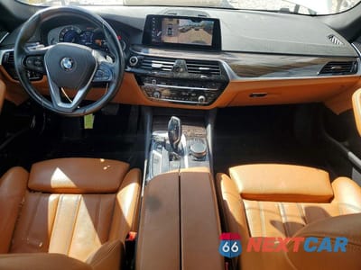 Zdjęcie 8 z 12 samochodu: 2019 BMW 530E VIN:WBAJA9C53KB399374 - miniatura