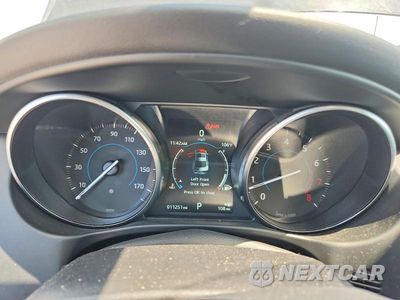 Zdjęcie 9 z 12 samochodu: 2017 JAGUAR XE PREMIUM VIN:SAJAD4BV2HA949856 - miniatura
