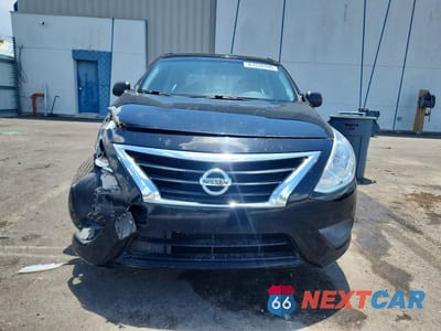 Piąte zdjęcie samochodu w środku: 2015 NISSAN VERSA 1.6 S VIN:3N1CN7AP5FL959086 - miniatura