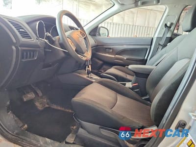 Zdjęcie 7 z 13 samochodu: 2018 MITSUBISHI OUTLANDER SPORT ES VIN:JA4AP3AU9JZ013520 - miniatura